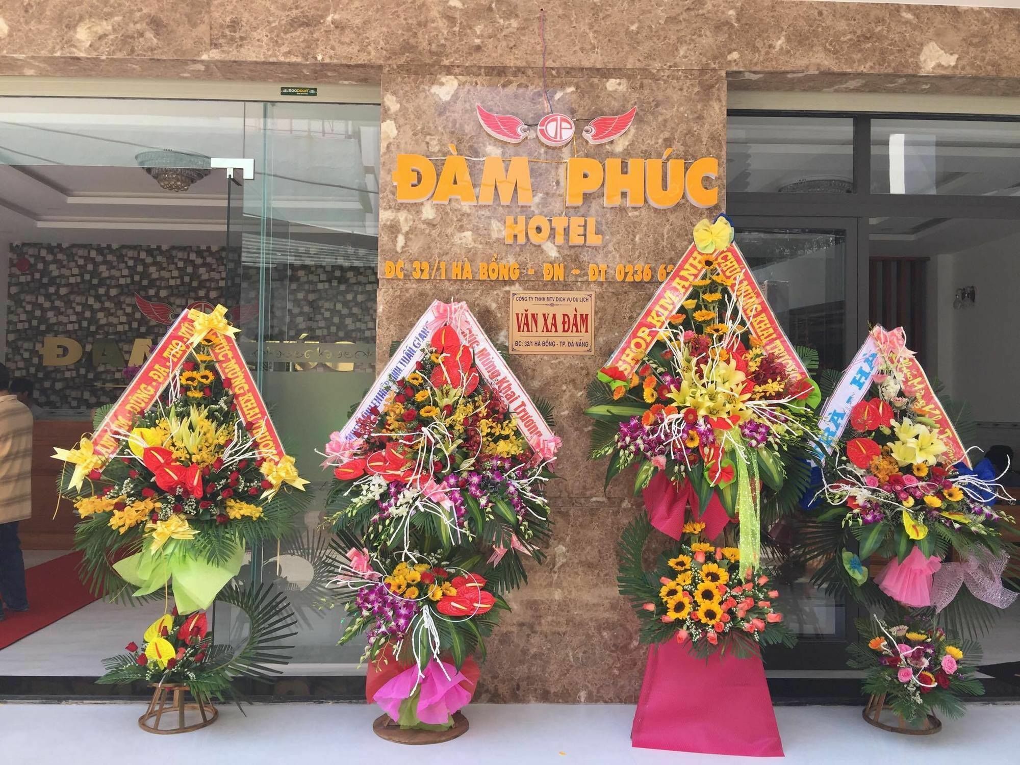 Khach San Dam Phuc Da Nang Hotell Exteriör bild